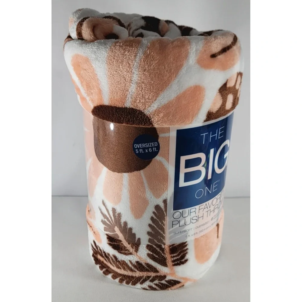 The Big One Fall Icons Oversized Fleece Throw - 5' x 6'  Acorn, Mushroom, Flower